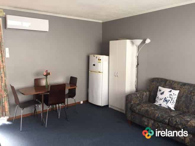 2/417 Hereford Street, Linwood