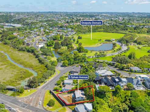 5 Sylvan Avenue, Northcote