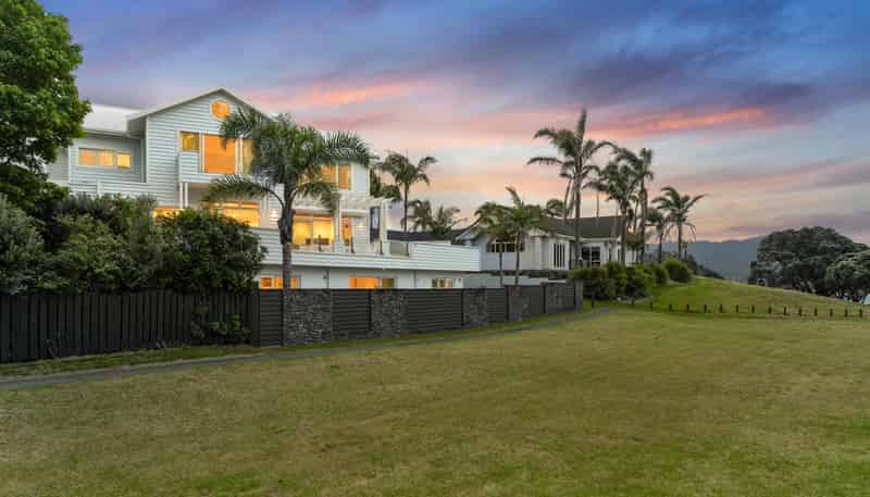 4 Vista Paku, Pauanui