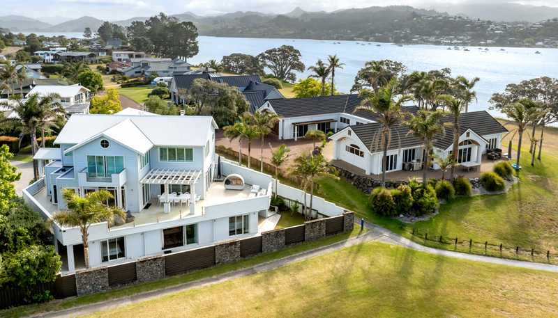4 Vista Paku, Pauanui