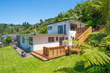 11 Bogle Grove, Stokes Valley