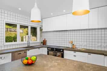 1 Wakely Road, Newlands