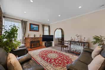 405 Willowpark Road South, Akina