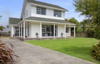 18 Te Kupe Road, PARAPARAUMU BEACH