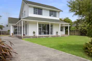 18 Te Kupe Road, PARAPARAUMU BEACH