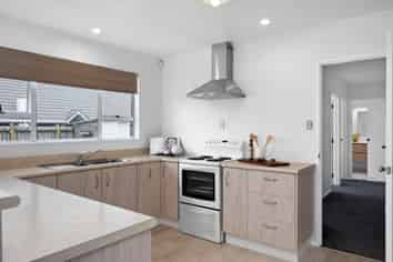 18 Te Kupe Road, PARAPARAUMU BEACH