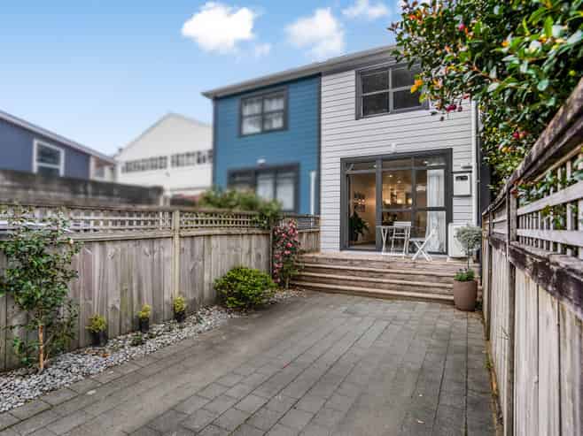 5/2 Malcolm Lane, Thorndon