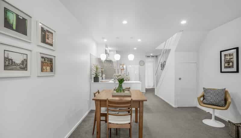 2/5 Malcolm Lane, Thorndon