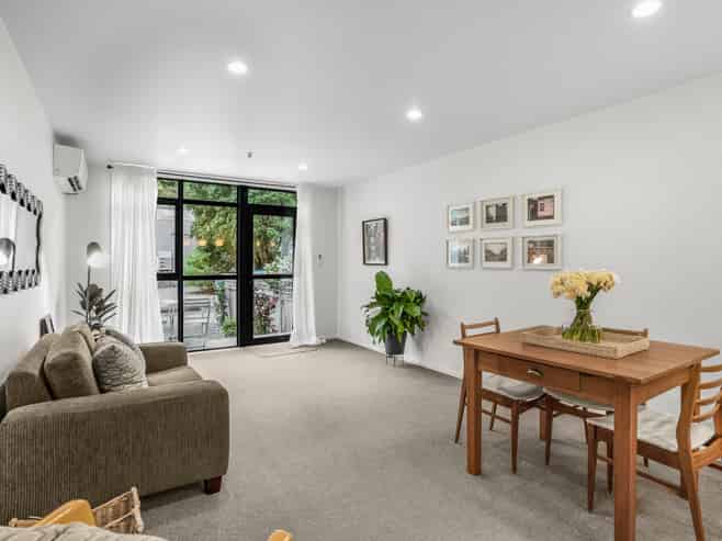 5/2 Malcolm Lane, Thorndon