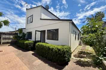 22 Spalding Rise, Golflands