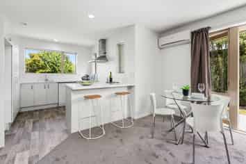 16 Lindores Street, Addington