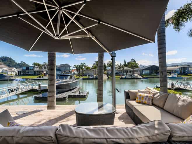 527 Waterways Parade, Pauanui