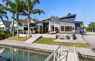 527 Waterways Parade, Pauanui