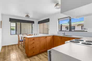 2/610 Queen Street West, Saint Leonards