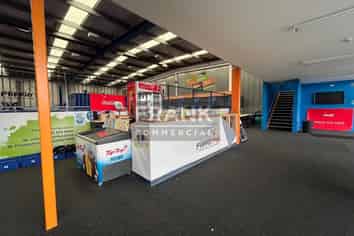 Large Format Retail in Westgate