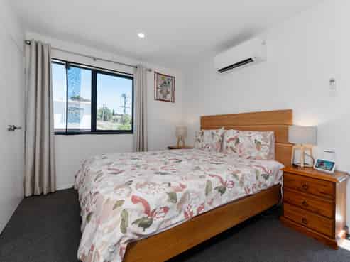 2 Selo Street, Glen Eden