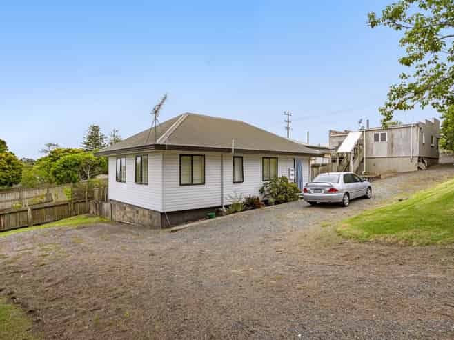 95 Vipond Road, Stanmore Bay