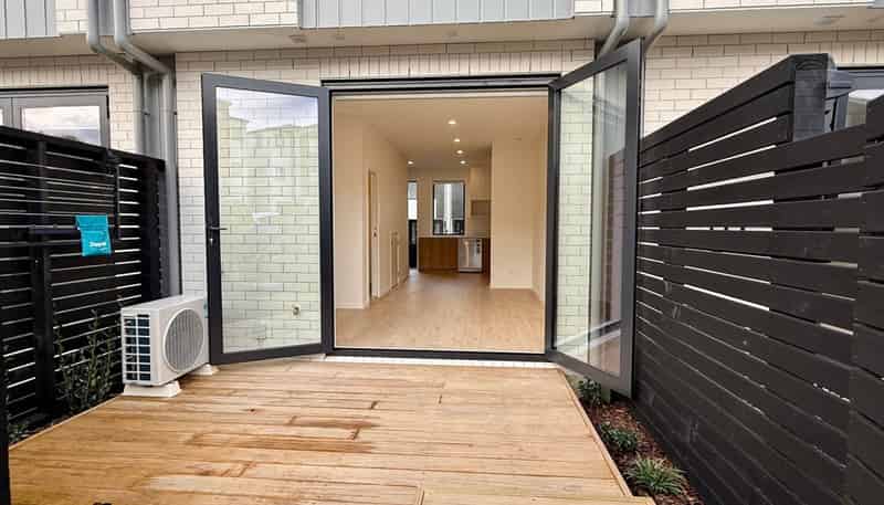 6/21 Makomako Drive, Orewa