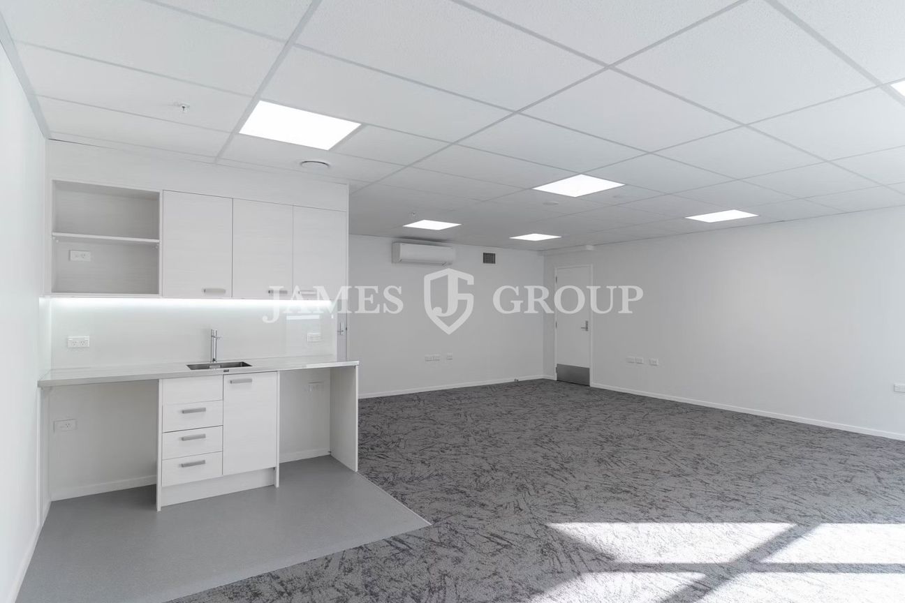 Near New Industrial | 12 Metre Stud Height - Vista 6