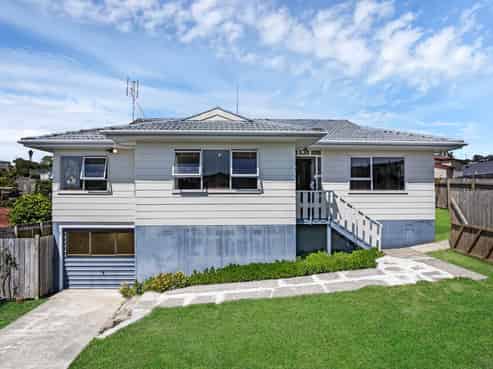 14 Tetrarch Place, Totara Vale