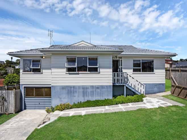 14 Tetrarch Place, Totara Vale