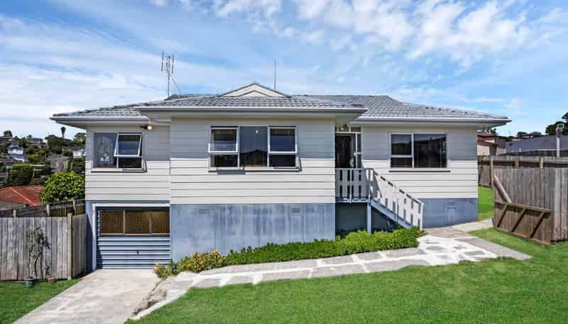 14 Tetrarch Place, Totara Vale