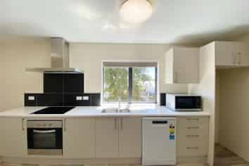 421/120 Stanmore Rd, Linwood