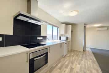 421/120 Stanmore Rd, Linwood