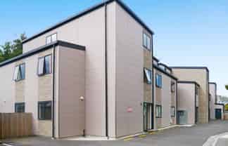 421/120 Stanmore Rd, Linwood