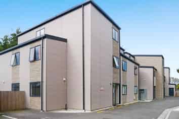 421/120 Stanmore Rd, Linwood