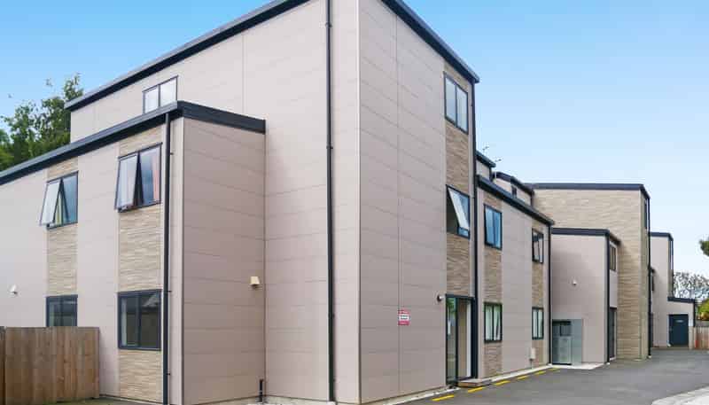 421/120 Stanmore Rd, Linwood