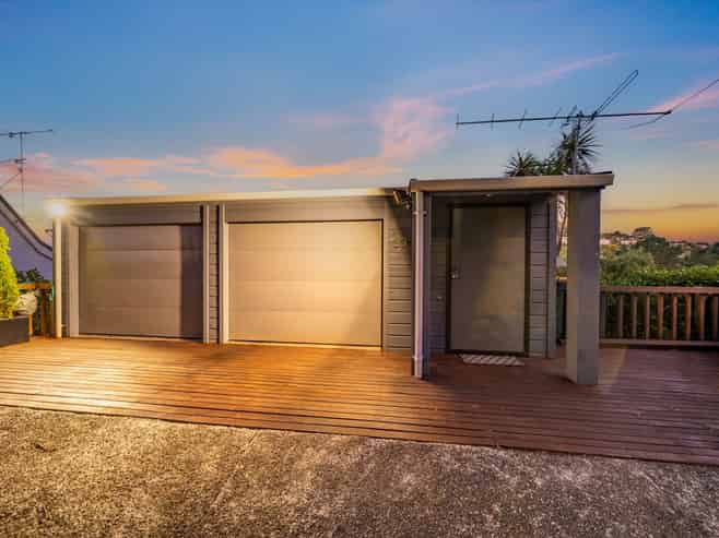 33 Oak Avenue, Paremata