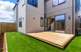 5/17 Henwood Road, Mangere East