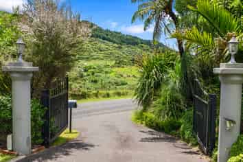 195 Rocky Cutting Road, Welcome Bay