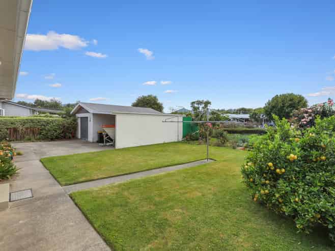 15 March Street, Spring Creek