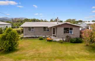 15 March Street, Spring Creek