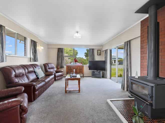 15 March Street, Spring Creek