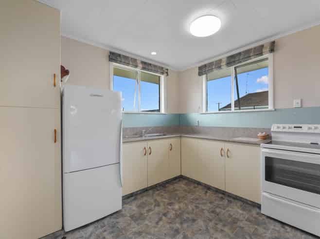 15 March Street, Spring Creek