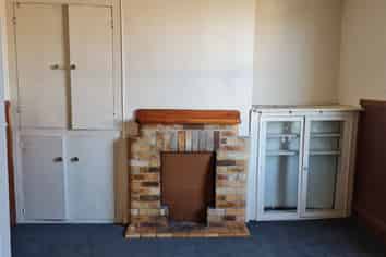 2/81 Hills Road, Edgeware