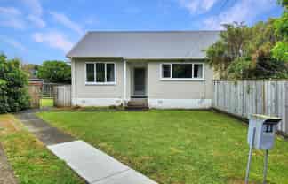 11 Frickleton Grove, Waterloo