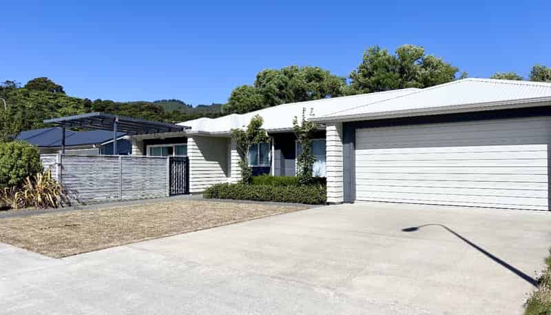 3 Grovedale Square, Wainuiomata