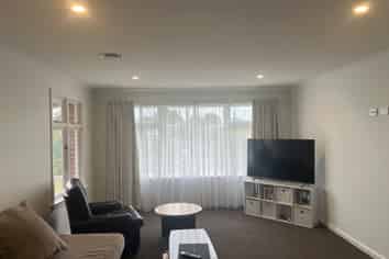 2 Miller Ave, Ashburton