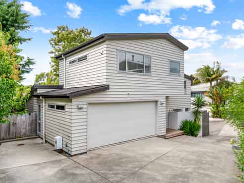 35 Kempthorne Crescent, Mission Bay
