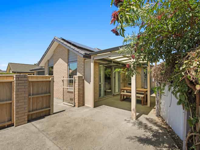 48 Adams Lane, Springlands