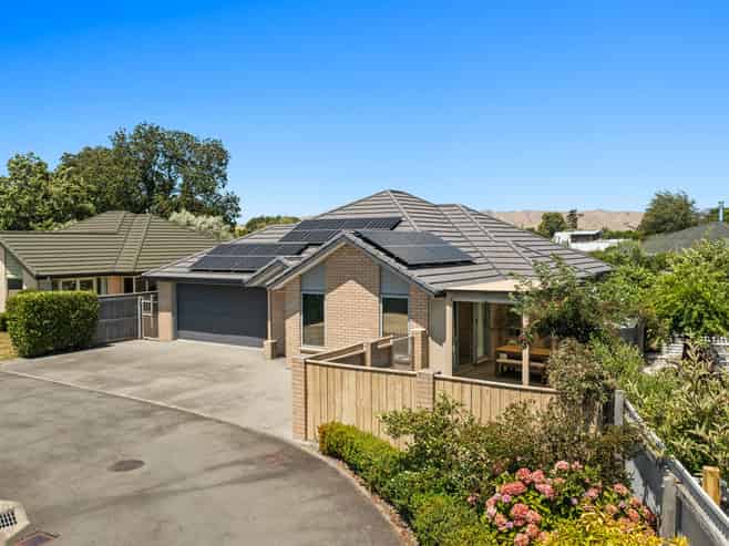 48 Adams Lane, Springlands