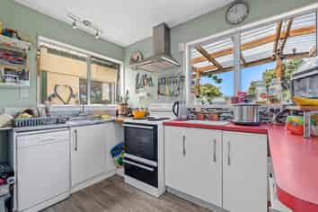 10 Te Rangi Hiroa Place, Urenui