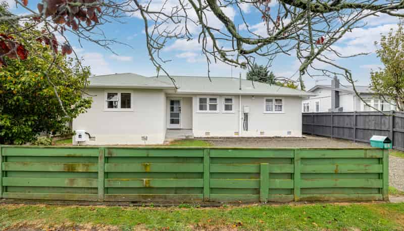 12 Keith Elliott Street, Feilding