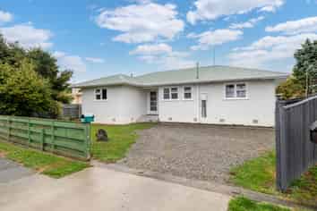 12 Keith Elliott Street, Feilding