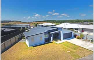 10 Story Street, FOXTON BEACH