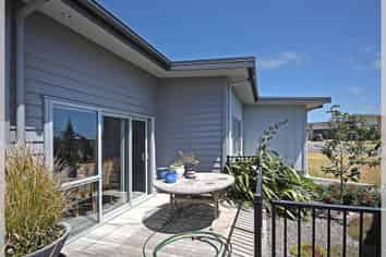 10 Story Street, FOXTON BEACH